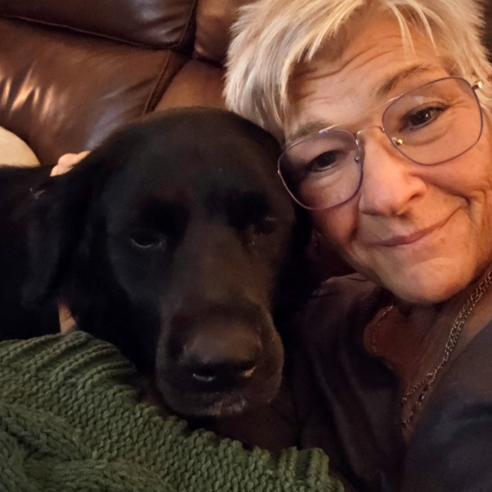 Meet your Posher, Eve